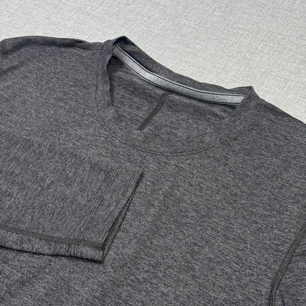 Lululemon Long Sleeve Shirt Mens XL Gray Pullover Performance Moisture Wicking